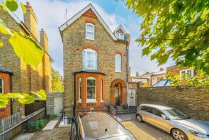 Flat 3, 22, Lancaster Road, Wimbledon SW19 5DD