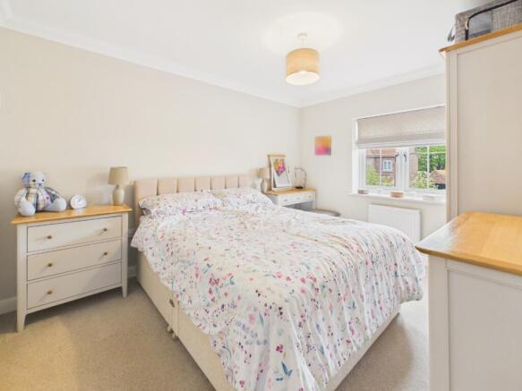 3 bed Semi-Detached for sale Image 9
