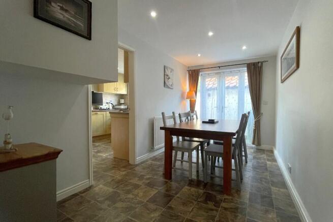 2 bed Semi-Detached for sale Image 4