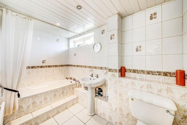 Bathroom / WC