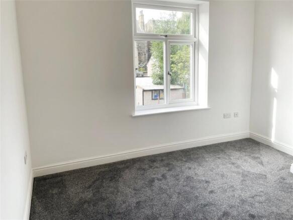 3 bed Terraced to rent Image 10