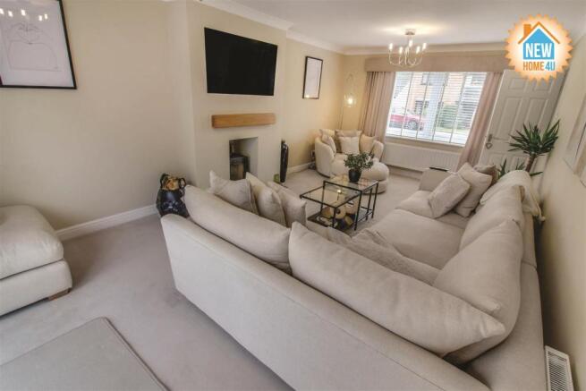 LOUNGE: