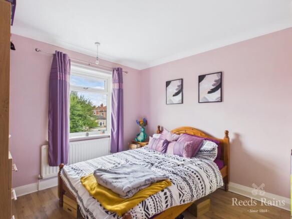 3 bed Semi-Detached for sale Image 6