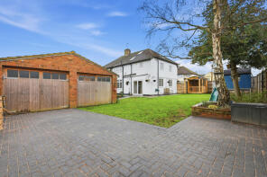 1, Fairway Close, Park Street, St. Albans AL2 2QX
