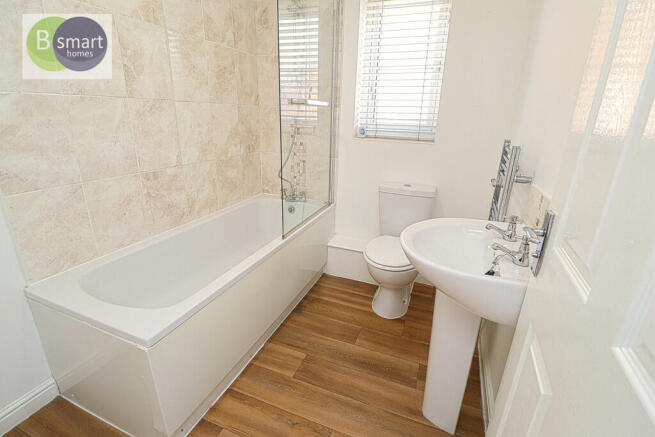 3 bed Semi-Detached for sale Image 12