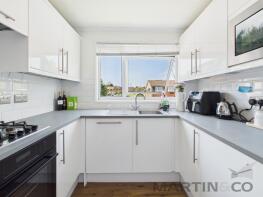 75, Holyrood Crescent, St. Albans AL1 2LY