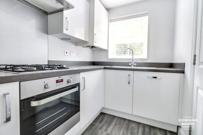 Larkin Avenue, Lichfield, WS13 6UL photo 4