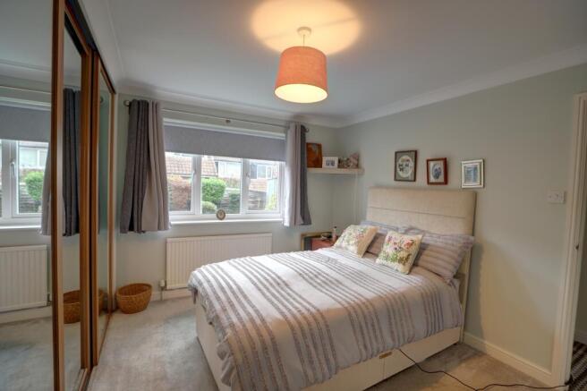 2 bed Semi-Detached Bungalow for sale Image 6