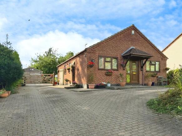 507ede89-WhatsApp...