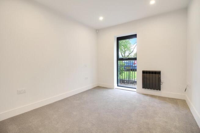 1 bed Apartment to rent Image 8