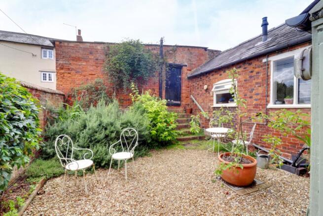 19. Garden 5