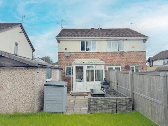 2 bed Semi-Detached for sale Image 12