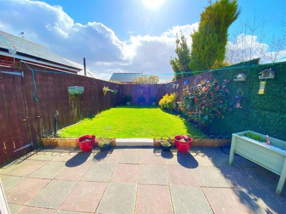 garden 3.jpg
