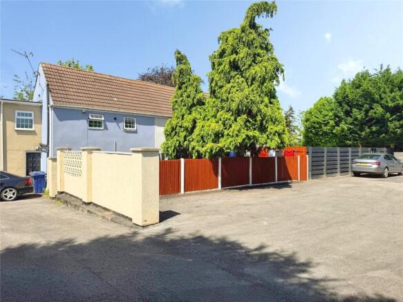 2 bed Terraced for sale Image 8