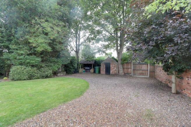 Rear Garden &a...