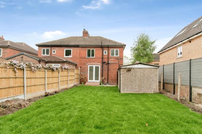 3 bed Semi-Detached for sale Image 3