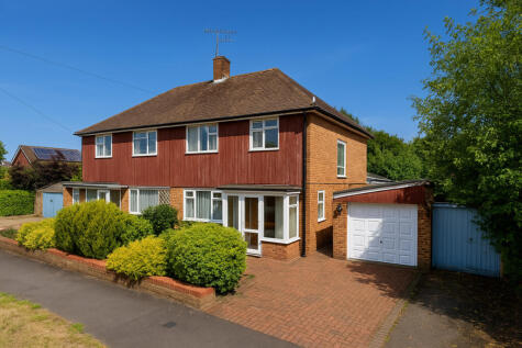 Tile Kiln Lane, Hemel Hempstead, HP3