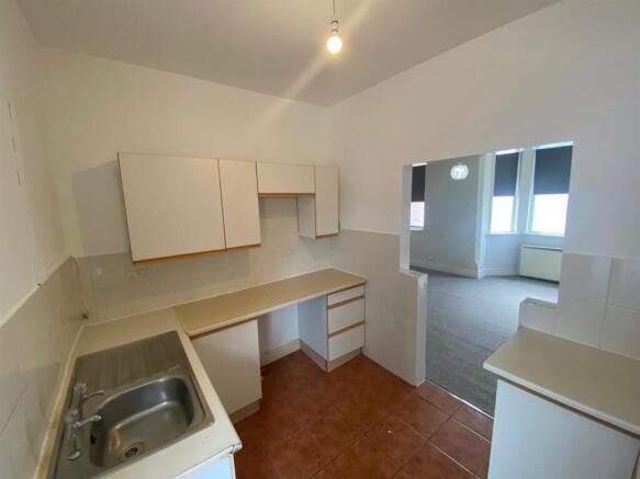 new kitchen.jpg