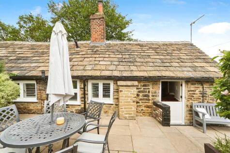 Low Moor Side, New Farnley, LEEDS