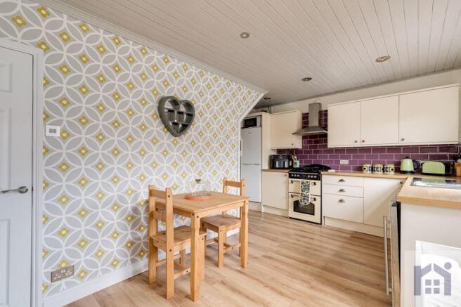 Dining kitchen
