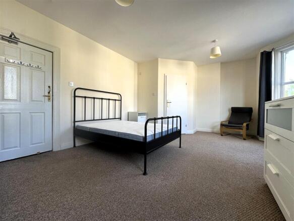 Room III.jpg