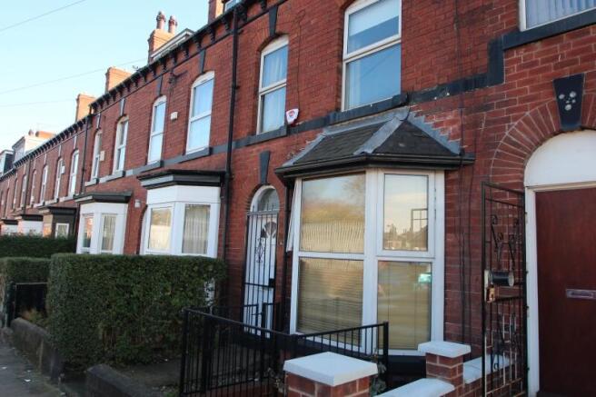 6 bed Terraced to rent Image 9