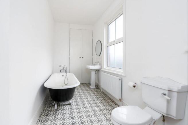 5 bed End of Terrace for sale Image 10