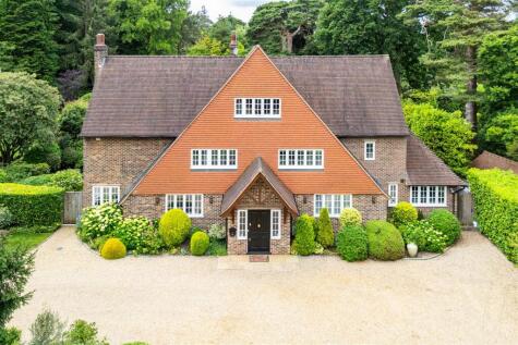 Woodland Way, Kingswood