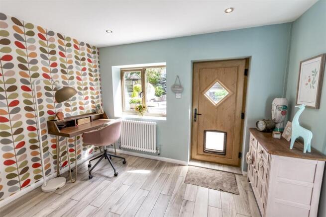 3 bed Detached for sale Image 11
