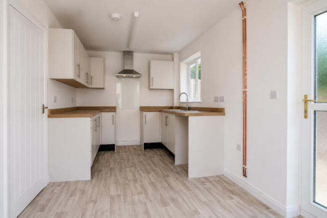 46 Birchwood Kitchen.png