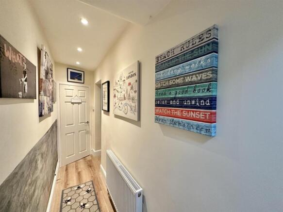 2 bed Maisonette for sale Image 5