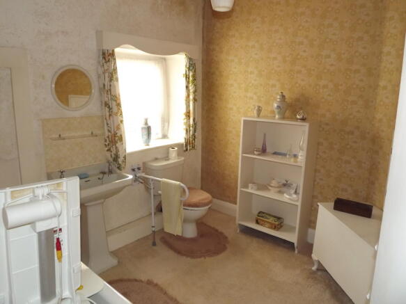 Photo 3