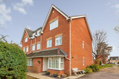 Crofthill Road, Slough, SL2