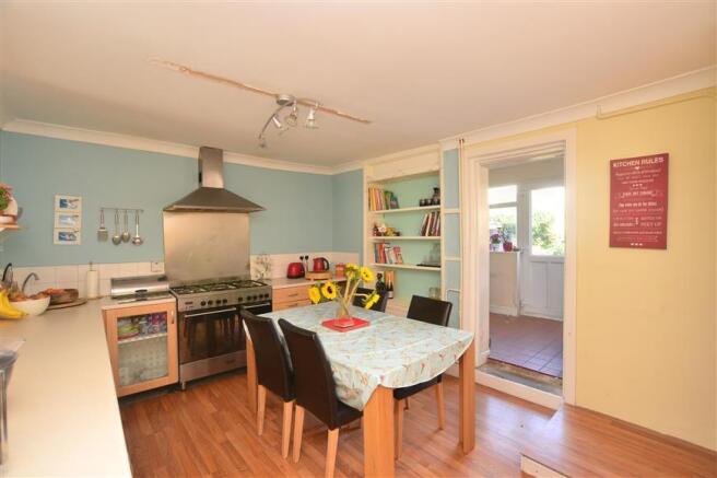 Kitchen/Dining Area