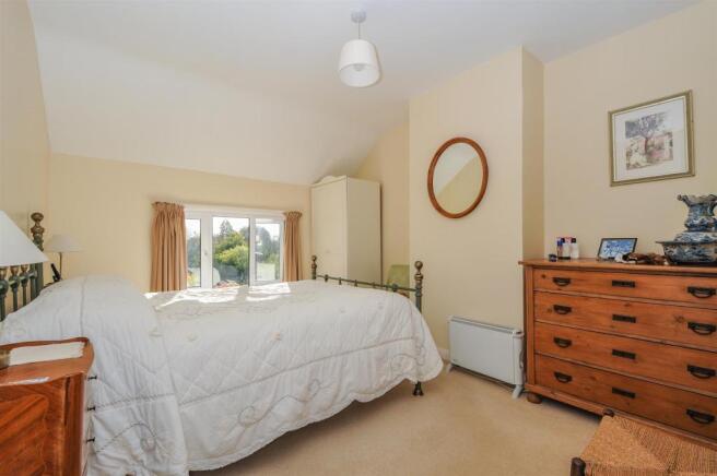 Barnfield Cottages-1.jpg