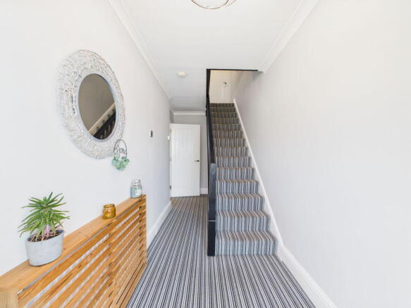 Barton Hill Road, Torquay, TQ2 8HY – další