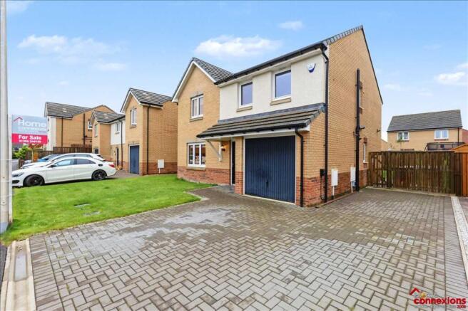 4-bed detached on Westoe Path, Benthall Farm, EAST KILBRIDE, £325,000