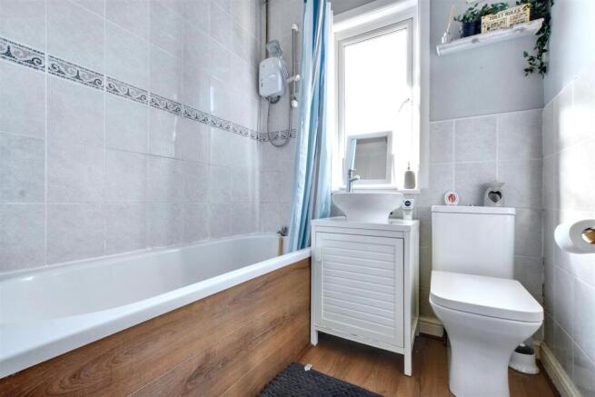 Bathroom.jpeg