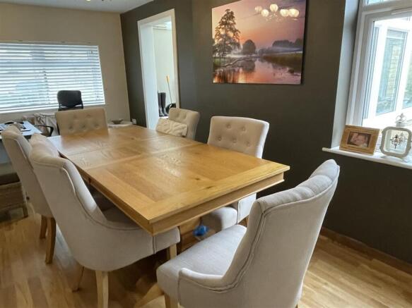 Dining Room.JPG