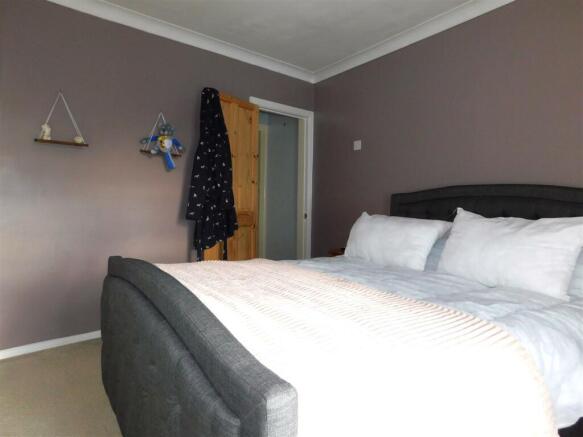Bedroom2.JPG