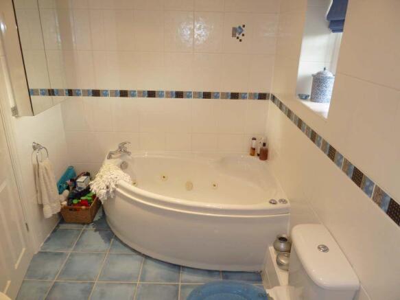 Photo 16