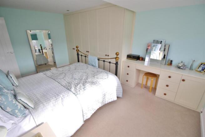 21 Bed 1.JPG