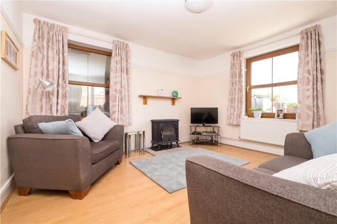 04 Living Room