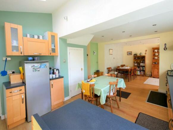 Kitchen/Dining