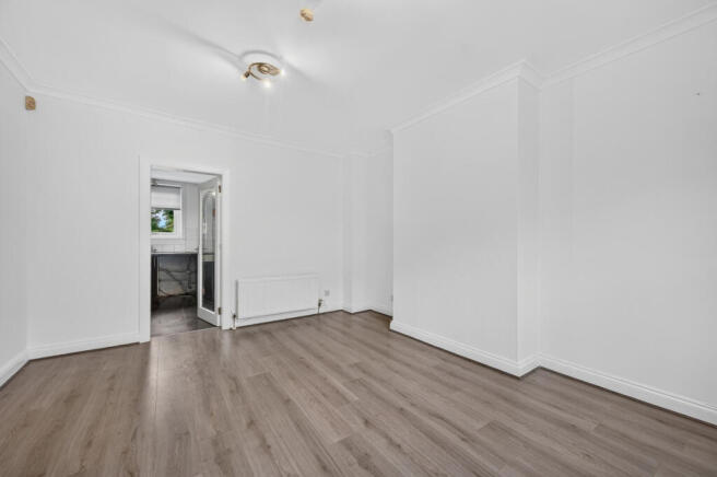 Wallacewell Quadrant, Balornock, G21 photo 4