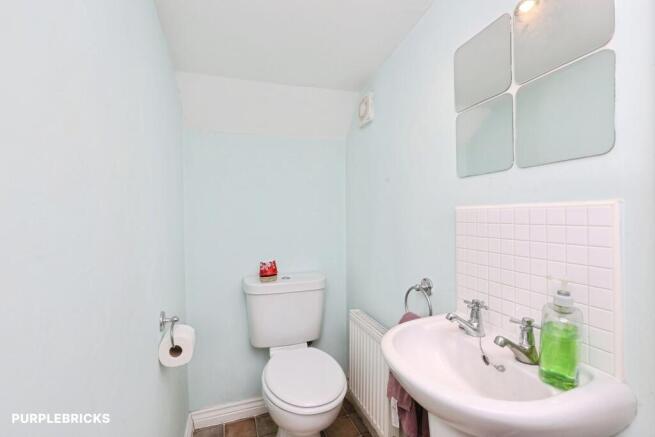 3 bed Semi-Detached for sale Image 6