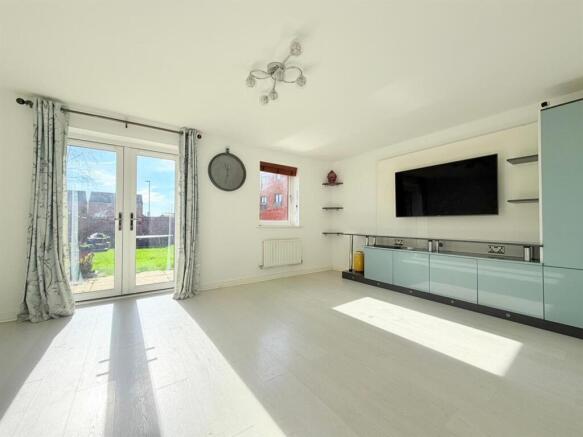 Front room 2.jpeg