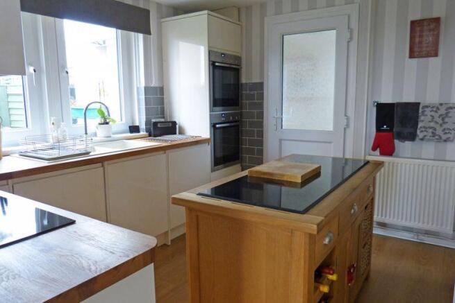 Kitchen (2)