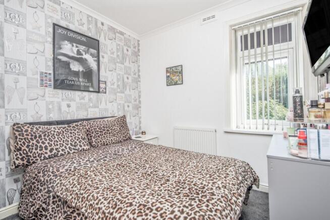 4 bed Terraced for sale Image 8
