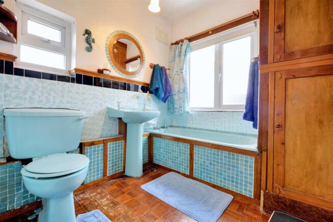 Bathroom.jpeg